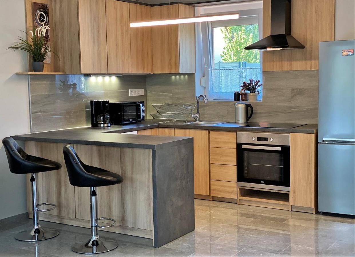 Otium Wellness Apartmanhaz بالاتوناكاراتيا المظهر الخارجي الصورة