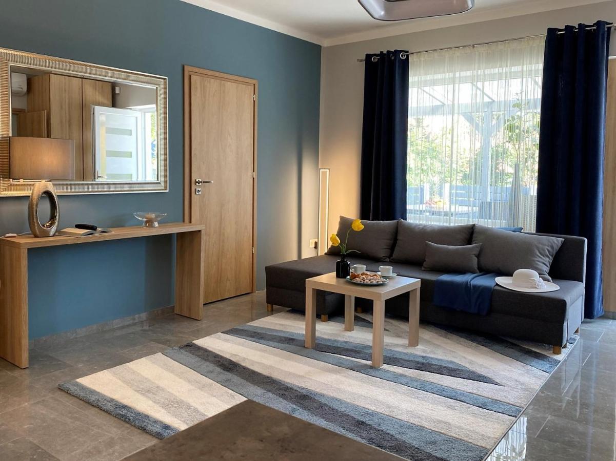 Otium Wellness Apartmanhaz بالاتوناكاراتيا المظهر الخارجي الصورة
